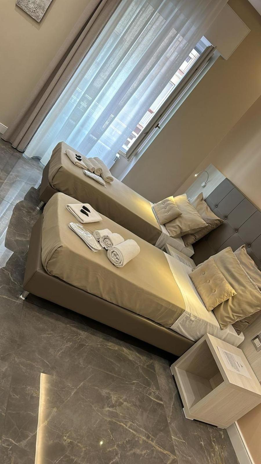 Deda & Fove Hotel เนเปิลส์ ภายนอก รูปภาพ